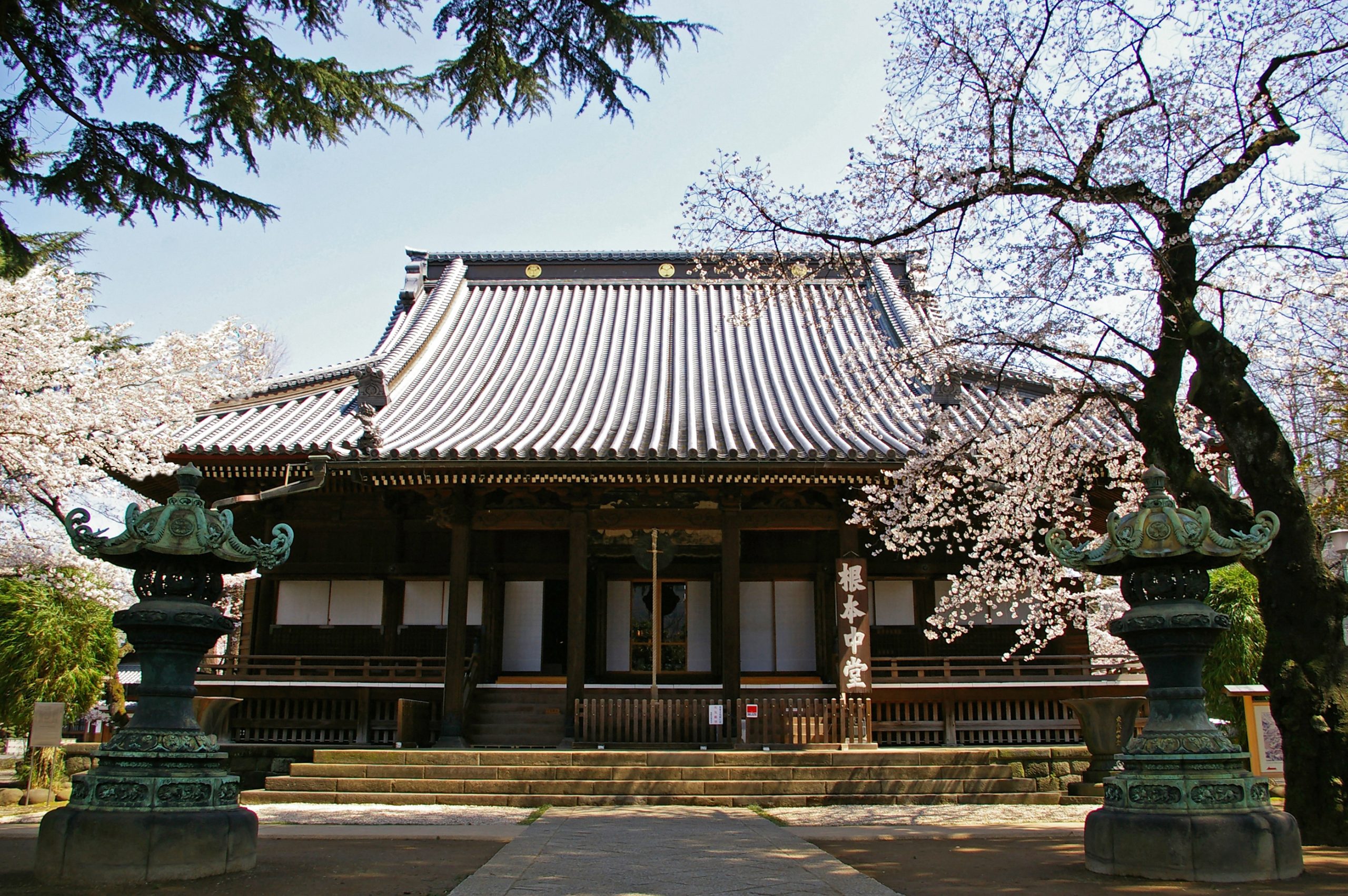 Photo by Toeizan Kan-eiji Temple
